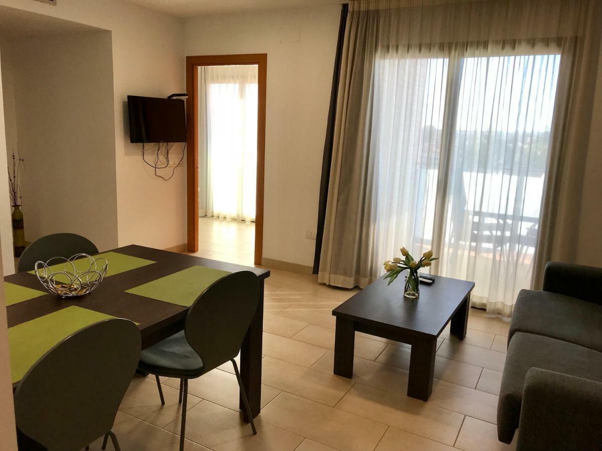 Apartamento Edifici Violetta Ampuriabrava Exterior foto